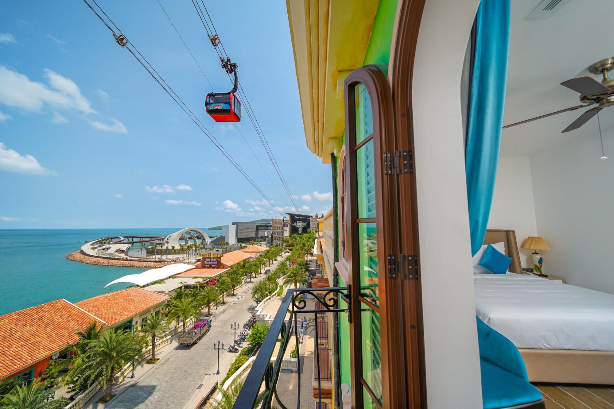 Roma Hotel Phu Quoc - Free Airport Shuttle & Sunset Town Tour Exteriör bild